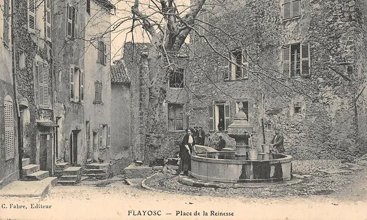 Patrimoine de Flayosc, place de la Reinesse