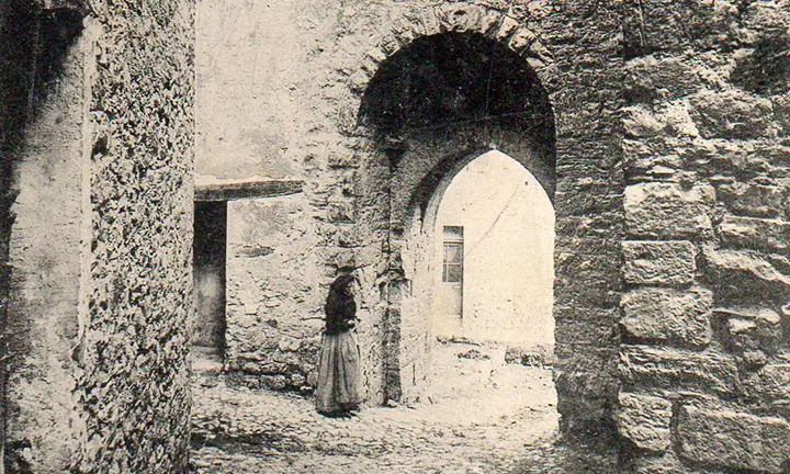 Flayosc, porte de Paris